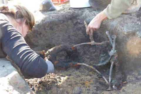 Roman Funeral Pyre in France Contained Rare Metal Curule Chair