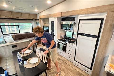 The Best RVs for Retired Couples