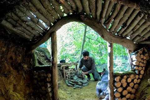 Building a Fantastic Forest Underground House - Bushcraft Cooking Camping, Survival Skills