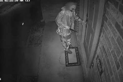 15 Most Disturbing Things Caught on Doorbell Camera Part 31