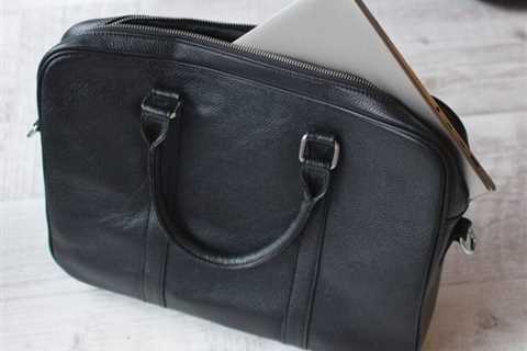 The 10 Best Laptop Bags for Everyday Carry
