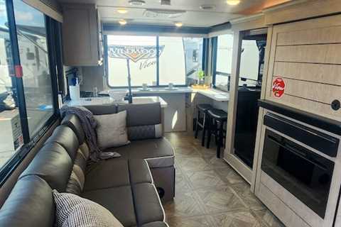 Editor’s Choice: Our Favorite RVs from the Hershey RV Show