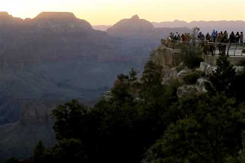 America’s National Parks Are Tourist Traps (But That’s Not All Bad)