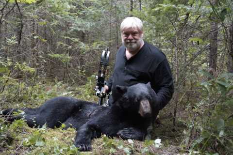 Fred Lutger: Trophy Bear Hunting