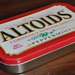 How to Build an Urban Survival Kit that Can Fit in an Altoids Tin