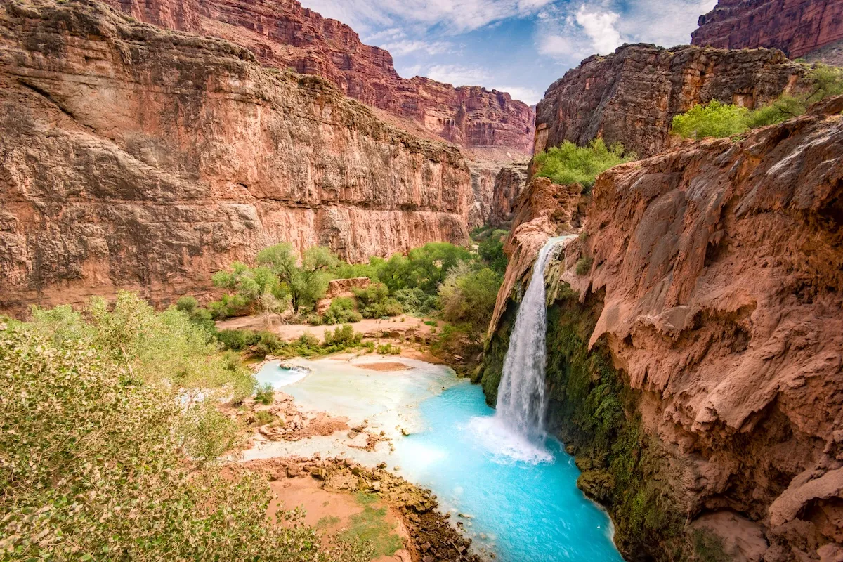 7-Year-Old Boy Hikes Grand Canyon Rim to Rim in One Day